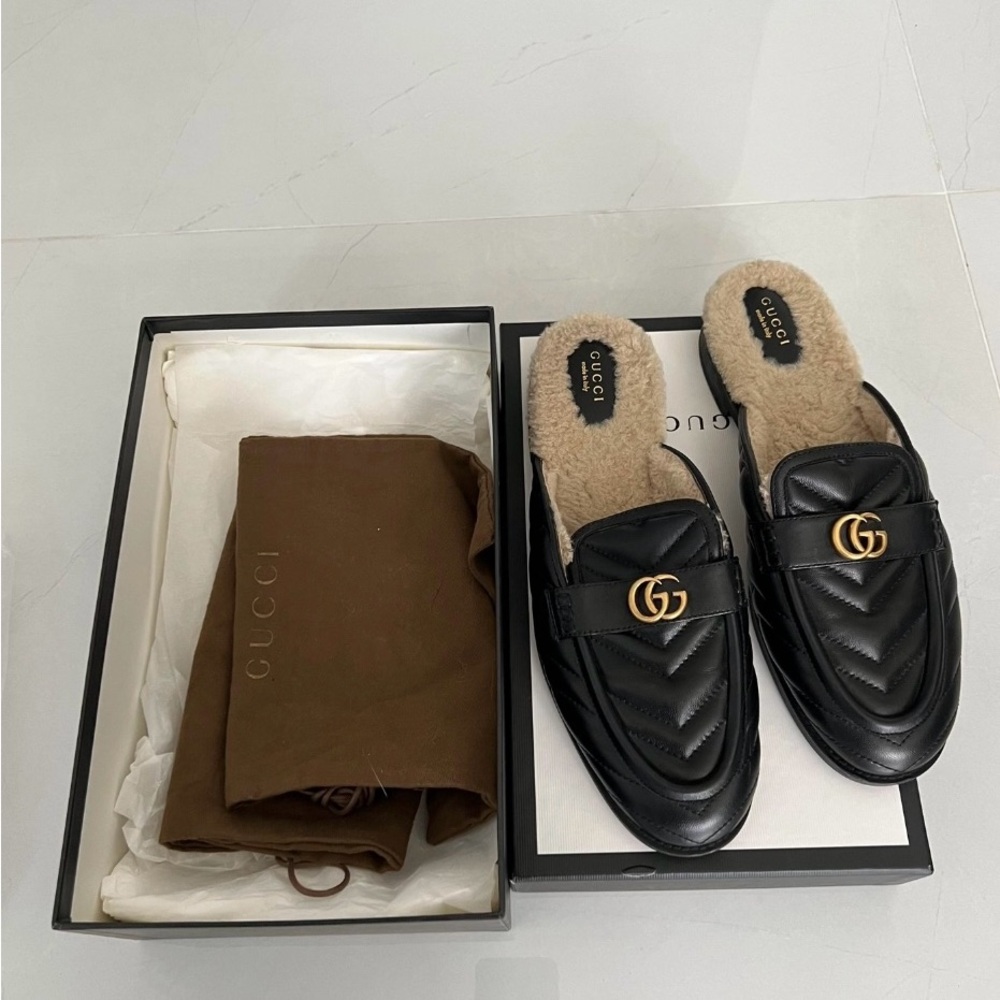 Women Gucci mules